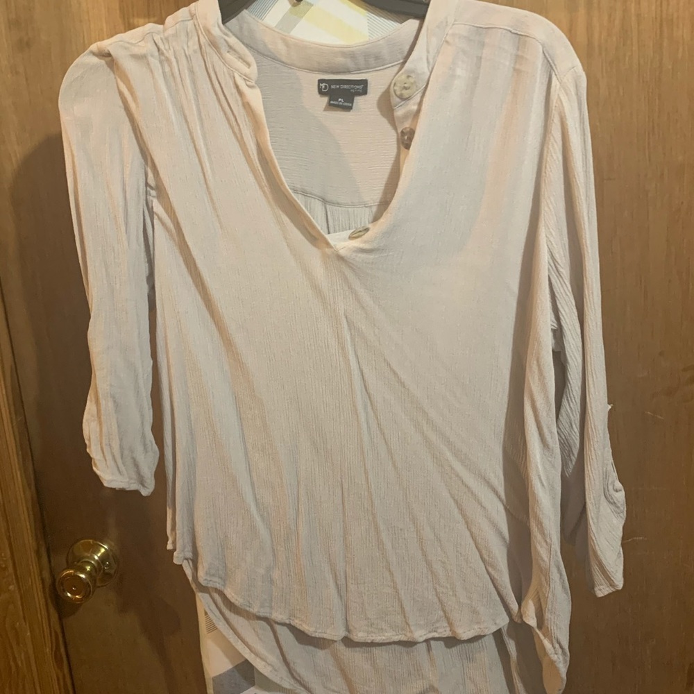New Directions 3/4 sleeve tan top